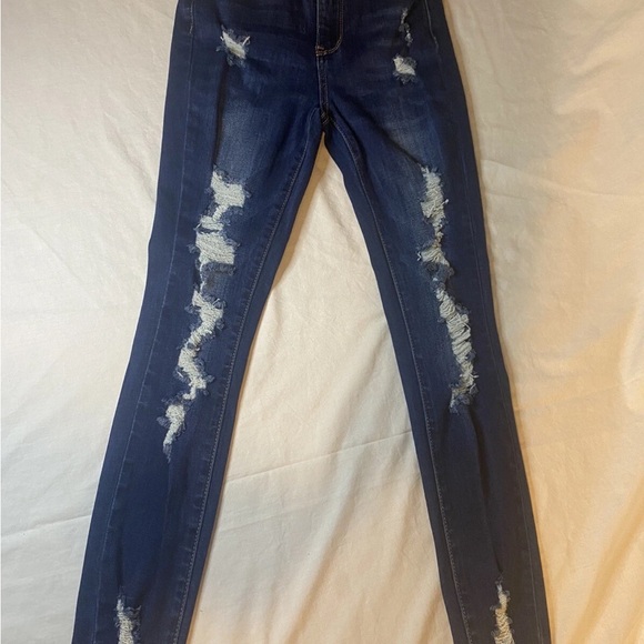 Rue 21 Women’s Distressed Skinny Jeans Size 0 Dark Wash Ripped - Picture 2 of 15
